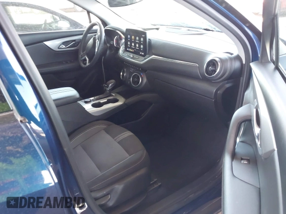 2023 Chevrolet Blazer LT z VIN 3GNKBHR40PS120009, wystawiony jako IAAI lot #41970375 z przebiegiem 71 933 mil mil oraz . Historia ofert i sprzedaży dostępna na DreamBid. Obrazek 5.