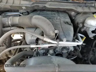 2019 Ram 1500 SLT z VIN 3C6RR7LT8KG622475, wystawiony jako Copart lot #70179825 z przebiegiem 127 976 mil mil oraz Szkoda całkowita • Salvage title. Historia ofert i sprzedaży dostępna na DreamBid. Obrazek 14.