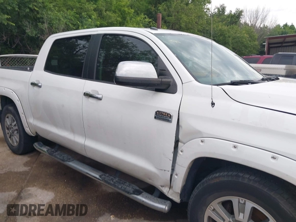 2015 Toyota Tundra Platinum z VIN 5TFGY5F14FX178336, wystawiony jako IAAI lot #42468099 z przebiegiem 239 977 mil mil oraz . Historia ofert i sprzedaży dostępna na DreamBid. Obrazek 13.