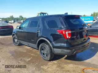 2017 Ford Police Interceptor Utility with VIN 1FM5K8AT7HGB55148, listed as a IAAI auction lot 40736361 with 100,962 mi miles and . Bid and sale history available at DreamBid. Image 3.