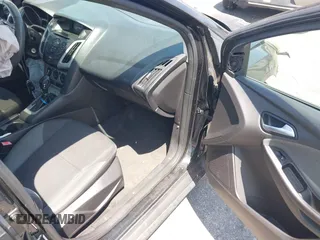 2013 Ford Focus SE with VIN 1FADP3F29DL149444, listed as a IAAI auction lot 42128467 with Not provided miles and . Bid and sale history available at DreamBid. Image 5.