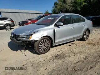 2012 Volkswagen Jetta SEL с VIN 3VWLP7AJ4CM399759, выставлен на аукционе Copart как лот 53623345 с пробегом 118 584 миль миль и Списание • Salvage title. История ставок и продаж доступна на DreamBid. Изображение 1.