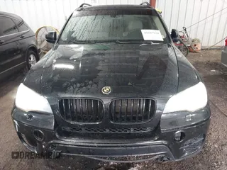 2011 BMW X5 35d z VIN 5UXZW0C54BL369201, wystawiony jako IAAI lot #42285920 z przebiegiem 158 287 mil mil oraz . Historia ofert i sprzedaży dostępna na DreamBid. Obrazek 13.