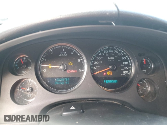 2008 Chevrolet Suburban LTZ z VIN 1GNFC16048R228113, wystawiony jako Copart lot #44743795 z przebiegiem 252 236 mil mil oraz Szkoda całkowita • Salvage title. Historia ofert i sprzedaży dostępna na DreamBid. Obrazek 9.
