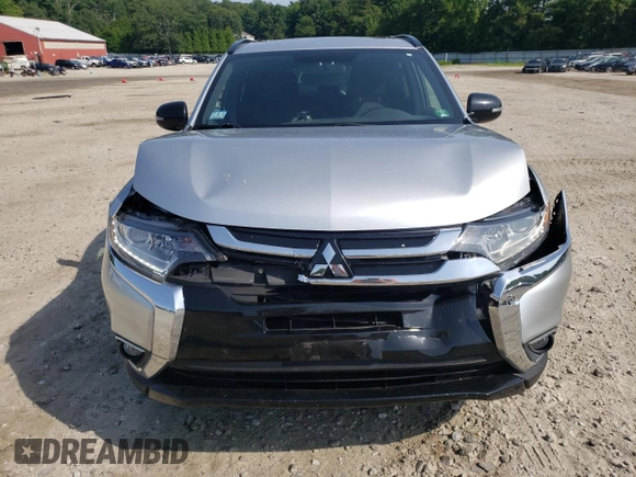 2018 Mitsubishi Outlander ES with VIN JA4AZ3A34JZ025866, listed as a Copart auction lot 61529555 with 144,041 mi miles and Salvage title. Bid and sale history available at DreamBid. Image 5.