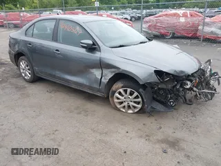 2012 Volkswagen Jetta SE с VIN 3VWDP7AJ3CM412473, выставлен на аукционе IAAI как лот 42440557 с пробегом Не указан миль и . История ставок и продаж доступна на DreamBid. Изображение 1.