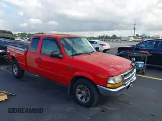 2000 Ford Ranger XL z VIN 1FTYR14V1YTA83940, wystawiony jako IAAI lot #42348231 z przebiegiem 292 487 mil mil oraz . Historia ofert i sprzedaży dostępna na DreamBid. Obrazek 1.