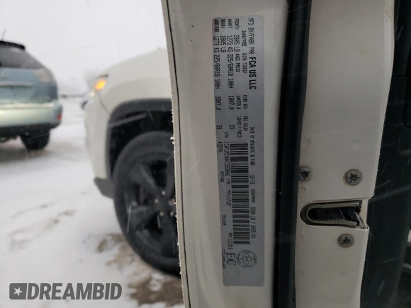 2019 Jeep Cherokee с VIN 1C4PJMCN0KD333806, выставлен на аукционе Copart как лот 41685735 с пробегом 131 109 миль миль и Чистый • Clean title. История ставок и продаж доступна на DreamBid. Изображение 13.