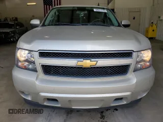 2013 Chevrolet Tahoe LS with VIN 1GNSCAE03DR212317, listed as a Copart auction lot 50511725 with 135,325 mi miles and Salvage title. Bid and sale history available at DreamBid. Image 5.