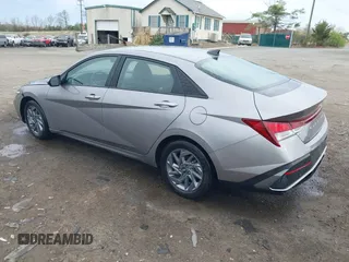 2024 Hyundai Elantra SEL with VIN KMHLM4DG0RU664025, listed as a IAAI auction lot 41955802 with 38,820 mi miles. Bid and sale history available at carsss.com. Image 3.