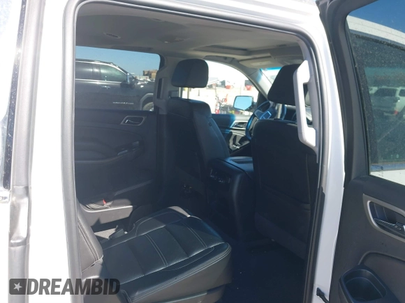 2020 GMC Yukon XL Denali with VIN 1GKS2HKJ9LR298494, listed as a IAAI auction lot 41817872 with 111,730 mi miles. Bid and sale history available at carsss.com. Image 8.