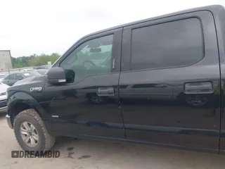 2015 Ford F-150 XLT with VIN 1FTEW1EG4FKD11928, listed as a IAAI auction lot 41912864 with 270,804 mi miles. Bid and sale history available at carsss.com. Image 14.