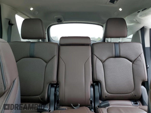2025 Honda Pilot Elite with VIN 5FNYG1H82SB058680, listed as a Copart auction lot 42996425 with 9,890 mi miles and Salvage Title. Bid and sale history available at DreamBid. Image 10.
