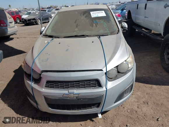 2013 Chevrolet Sonic LT with VIN 1G1JC6SH6D4175247, listed as a IAAI auction lot 41658630 with 296,668 mi miles. Bid and sale history available at carsss.com. Image 6.