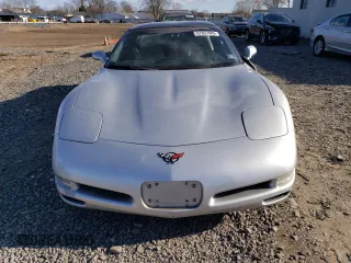 2002 Chevrolet Corvette with VIN 1G1YY22G325120729, listed as a Copart auction lot 87853405 with 58,861 mi miles and Salvage Title. Bid and sale history available at carsss.com. Image 5.