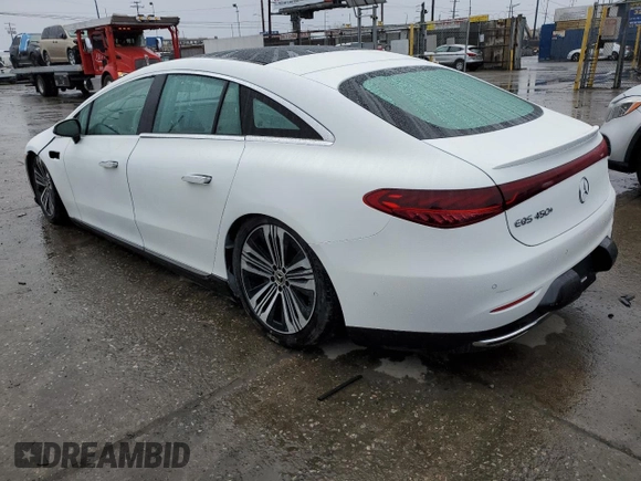 2023 Mercedes-Benz EQS 450+ z VIN W1KCG2DB6PA030310, wystawiony jako Copart lot #44193655 z przebiegiem 10 755 mil mil oraz Szkoda całkowita • Salvage title. Historia ofert i sprzedaży dostępna na DreamBid. Obrazek 2.