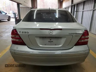 2006 Mercedes-Benz C 280 Luxury with VIN WDBRF54HX6A825189, listed as a Copart auction lot 81903084 with 231,894 mi miles and Salvage Title. Bid and sale history available at DreamBid. Image 6.