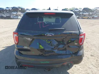 2016 Ford Utility Police Interceptor with VIN 1FM5K8AR6GGA04806, listed as a IAAI auction lot 41903514 with 146,178 mi miles. Bid and sale history available at carsss.com. Image 16.