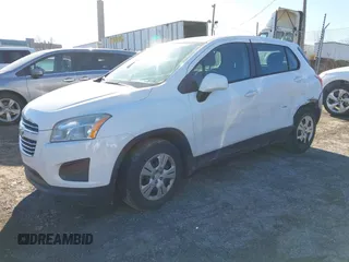 2015 Chevrolet Trax LS with VIN KL7CJKSB8FB113628, listed as a IAAI auction lot 41465345 with 89,245 mi miles. Bid and sale history available at carsss.com. Image 16.