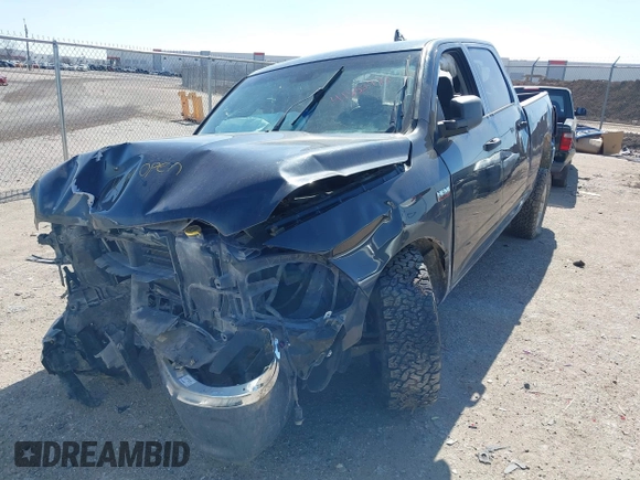 2019 Ram 1500 Tradesman z VIN 1C6RR6ST7KS546087, wystawiony jako IAAI lot #41553722 z przebiegiem Nie podano mil oraz . Historia ofert i sprzedaży dostępna na DreamBid. Obrazek 2.