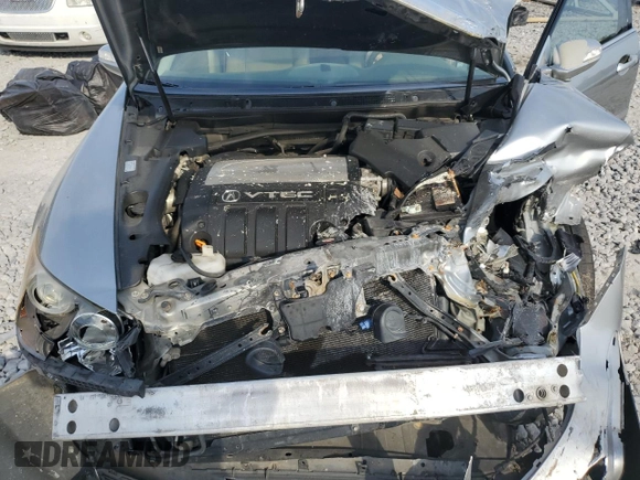 2008 Acura RL with VIN JH4KB16588C000526, listed as a Copart auction lot 71908554 with 181,038 mi miles and Salvage Title. Bid and sale history available at DreamBid. Image 12.