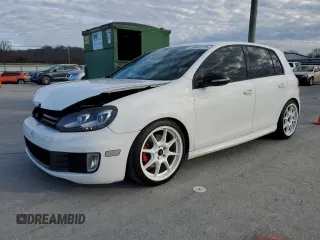 2011 Volkswagen GTI PZEV z VIN WVWHD7AJ3BW132001, wystawiony jako Copart lot #44448275 z przebiegiem 157 500 mil mil oraz Czysty tytuł • Clean title. Historia ofert i sprzedaży dostępna na DreamBid. Obrazek 1.