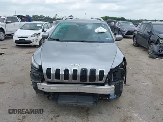 2017 Jeep Cherokee Limited with VIN 1C4PJLDB6HW521807, listed as a IAAI auction lot 42146399 with 46,487 mi miles and . Bid and sale history available at DreamBid. Image 12.