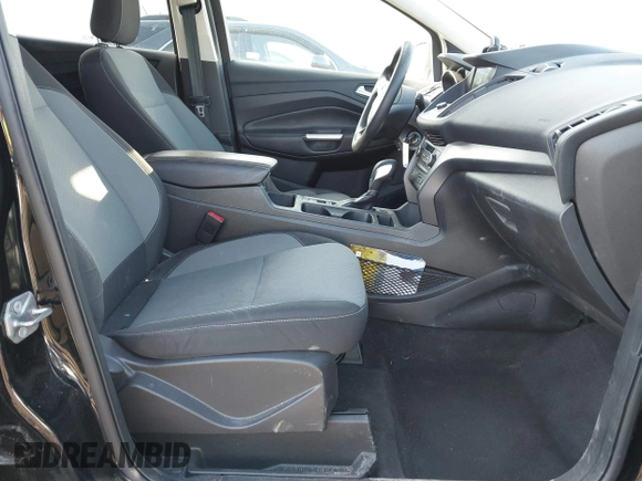 2018 Ford Escape SE z VIN 1FMCU9GD9JUC25456, wystawiony jako IAAI lot #41721436 z przebiegiem 55 642 mil mil oraz . Historia ofert i sprzedaży dostępna na DreamBid. Obrazek 5.