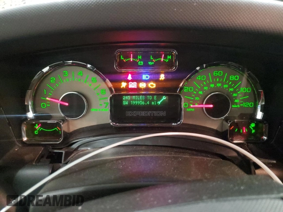 2014 Ford Expedition Limited с VIN 1FMJU2A50EEF65854, выставлен на аукционе Copart как лот 53548275 с пробегом 199 956 миль миль и Списание • Salvage title. История ставок и продаж доступна на DreamBid. Изображение 9.