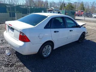 2007 Ford Focus S z VIN 1FAFP34N37W319953, wystawiony jako IAAI lot #41737822 z przebiegiem 208 801 mil mil oraz . Historia ofert i sprzedaży dostępna na DreamBid. Obrazek 4.
