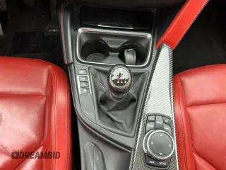 2015 BMW M3 z VIN WBS3C9C57FP803591, wystawiony jako Copart lot #60759945 z przebiegiem 183 101 mil mil oraz Czysty tytuł • Clean title. Historia ofert i sprzedaży dostępna na DreamBid. Obrazek 12.