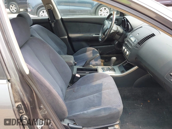 2005 Nissan Altima SE-R with VIN 1N4BL11D55C167862, listed as a IAAI auction lot 42415547 with Not provided miles and . Bid and sale history available at DreamBid. Image 5.