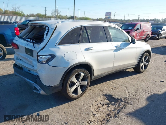 2017 Mercedes-Benz GLC 300 z VIN WDC0G4JB8HF185341, wystawiony jako IAAI lot #41804808 z przebiegiem 52 952 mil mil oraz . Historia ofert i sprzedaży dostępna na DreamBid. Obrazek 4.