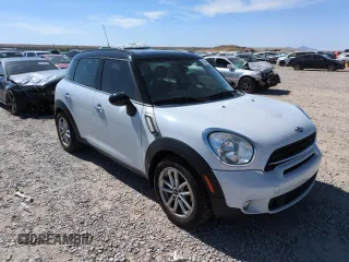 2016 MINI Countryman S with VIN WMWZC3C50GWT09978, listed as a Copart auction lot 59594955 with Not provided miles and Clean title. Bid and sale history available at DreamBid. Image 4.