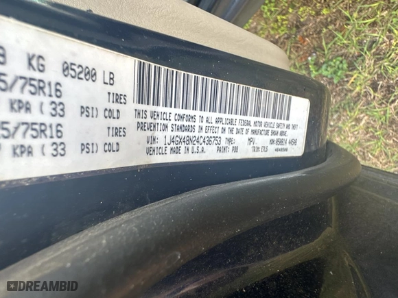 2004 Jeep Grand Cherokee Laredo with VIN 1J4GX48N24C436753, listed as a Copart auction lot 45039845 with 114,024 mi miles and Clean Title. Bid and sale history available at carsss.com. Image 10.