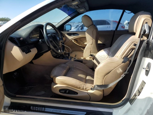 2003 BMW 3 Series 325Ci with VIN WBABS33453PG91735, listed as a Copart auction lot 83190274 with 177,347 mi miles and Salvage Title. Bid and sale history available at carsss.com. Image 7.