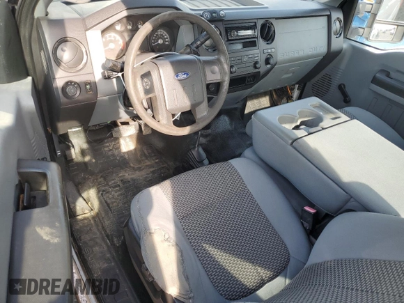 2011 Ford F-250 XL с VIN 1FT7X2B61BED02099, выставлен на аукционе Copart как лот 52741645 с пробегом 219 192 миль миль и Списание • Salvage title. История ставок и продаж доступна на DreamBid. Изображение 8.