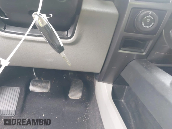 2016 Ford F-150 XLT с VIN 1FTEW1EP3GFD10828, выставлен на аукционе IAAI как лот 42099496 с пробегом Не указан миль и . История ставок и продаж доступна на DreamBid. Изображение 11.
