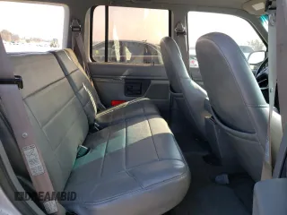 1992 Ford Explorer Eddie Bauer z VIN 1FMDU34X5NUA51391, wystawiony jako Copart lot #42407255 z przebiegiem 545 824 mil mil oraz Szkoda całkowita • Salvage title. Historia ofert i sprzedaży dostępna na DreamBid. Obrazek 11.