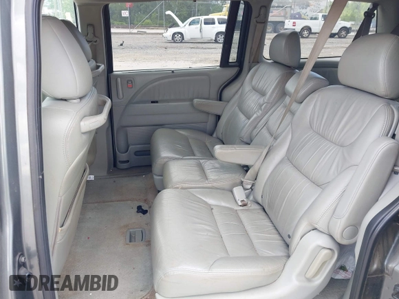 2008 Honda Odyssey EX-L with VIN 5FNRL38678B410526, listed as a IAAI auction lot 42206735 with 185,279 mi miles. Bid and sale history available at carsss.com. Image 8.