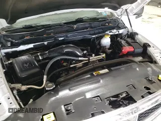 2023 Ram 1500 Tradesman z VIN 1C6RR7FT7PS527773, wystawiony jako Copart lot #44564895 z przebiegiem 46 041 mil mil oraz Czysty tytuł • Clean title. Historia ofert i sprzedaży dostępna na DreamBid. Obrazek 14.