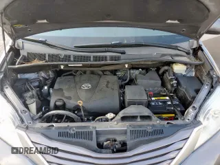 2017 Toyota Sienna LE Auto Access Seat with VIN 5TDKZ3DC5HS885101, listed as a Copart auction lot 59471975 with 117,696 mi miles and Salvage title. Bid and sale history available at DreamBid. Image 12.