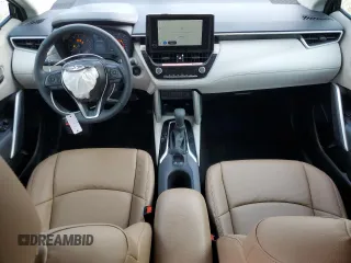 2024 Toyota Corolla Cross LE with VIN 7MUCAABG8RV113561, listed as a Copart auction lot 53343215 with 4,495 mi miles and Clean title. Bid and sale history available at DreamBid. Image 8.