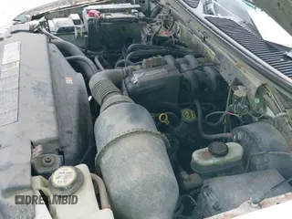 2002 Ford F-150 XL с VIN 1FTRF17282KD86774, выставлен на аукционе IAAI как лот 42835264 с пробегом 168 314 миль миль и . История ставок и продаж доступна на DreamBid. Изображение 12.