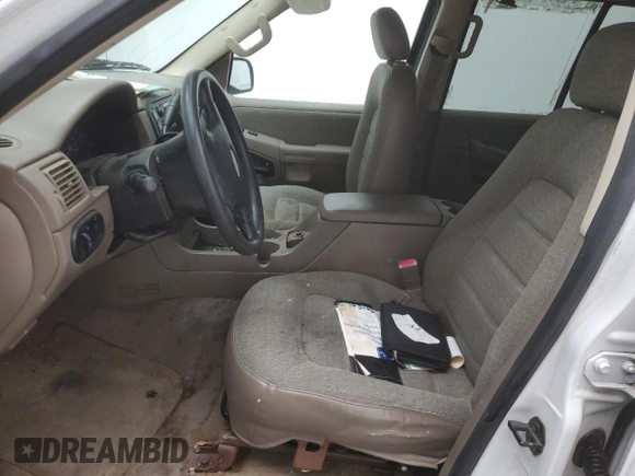 2005 Ford Explorer XLS z VIN 1FMZU62K85UA45423, wystawiony jako Copart lot #50586585 z przebiegiem Nie podano mil oraz Czysty tytuł • Clean title. Historia ofert i sprzedaży dostępna na DreamBid. Obrazek 7.