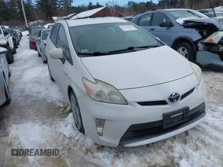 2013 Toyota Prius One with VIN JTDKN3DU0D5597099, listed as a IAAI auction lot 41600229 with 77,937 mi miles. Bid and sale history available at carsss.com. Image 1.