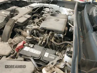 2019 Toyota RAV4 LE z VIN 2T3G1RFVXKC013759, wystawiony jako IAAI lot #42354760 z przebiegiem 76 034 mil mil oraz . Historia ofert i sprzedaży dostępna na DreamBid. Obrazek 23.