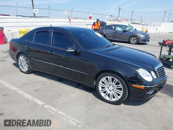 2007 Mercedes-Benz E 350 with VIN WDBUF56X97B133970, listed as a IAAI auction lot 42087042 with 125,113 mi miles and . Bid and sale history available at carsss.com. Image 1.