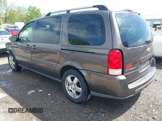 2008 Chevrolet Uplander 1LT z VIN 1GNDV33138D181924, wystawiony jako IAAI lot #42198209 z przebiegiem 190 772 mil mil oraz . Historia ofert i sprzedaży dostępna na DreamBid. Obrazek 3.