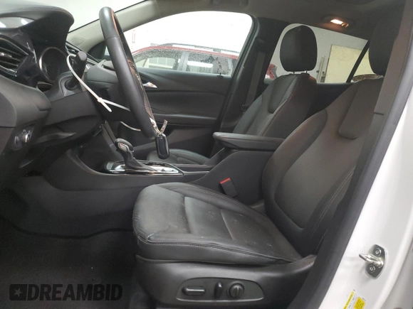 2023 Buick Encore GX Essence z VIN KL4MMGSL1PB035970, wystawiony jako Copart lot #55945515 z przebiegiem 21 373 mil mil oraz Szkoda całkowita • Salvage title. Historia ofert i sprzedaży dostępna na DreamBid. Obrazek 7.